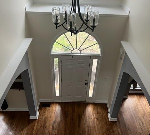 2nd image of 118 Cloister Ln