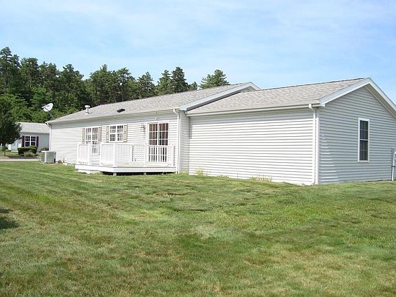 2nd image of 22 Willow Bend Blvd
