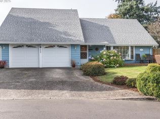 2068 NE Juniper Ct, Gresham, OR 97030