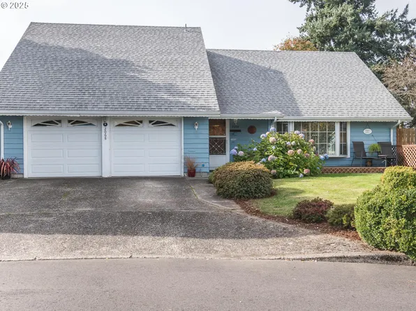 2068 NE Juniper Ct, Gresham, OR 97030