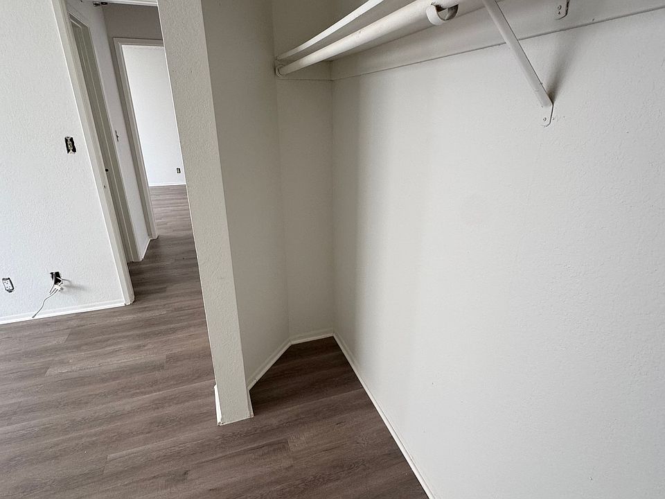 1st image of 4031 W 141st St APT 9