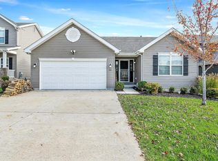 995 Crestwood Ln, O'Fallon, MO 63366