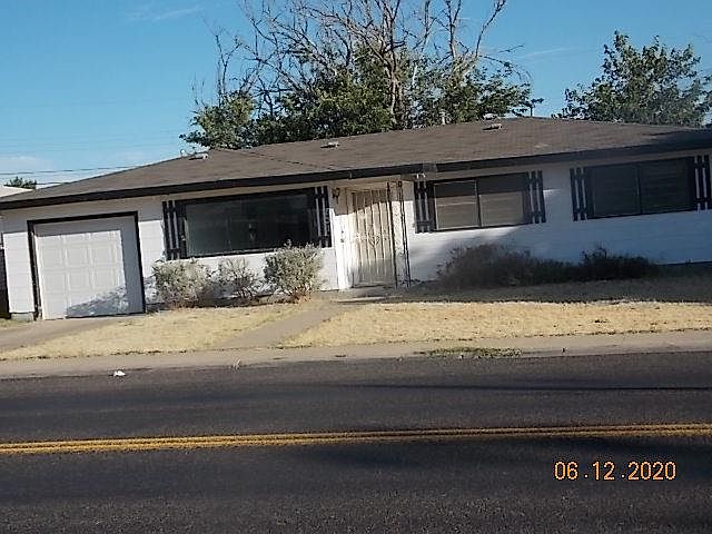 1st image of 1831 Lyndale Dr