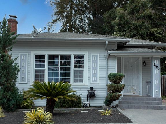 2nd image of 8400 Iris St