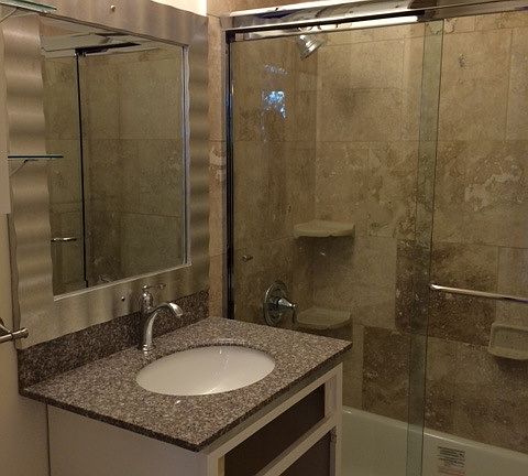 5th image of 360 Castro St APT 1