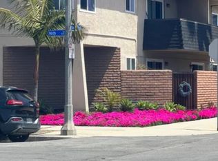 308 16th St #13, Huntington Beach, CA 92648