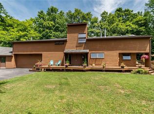 43 Parrish Rd, Honeoye Falls, NY 14472