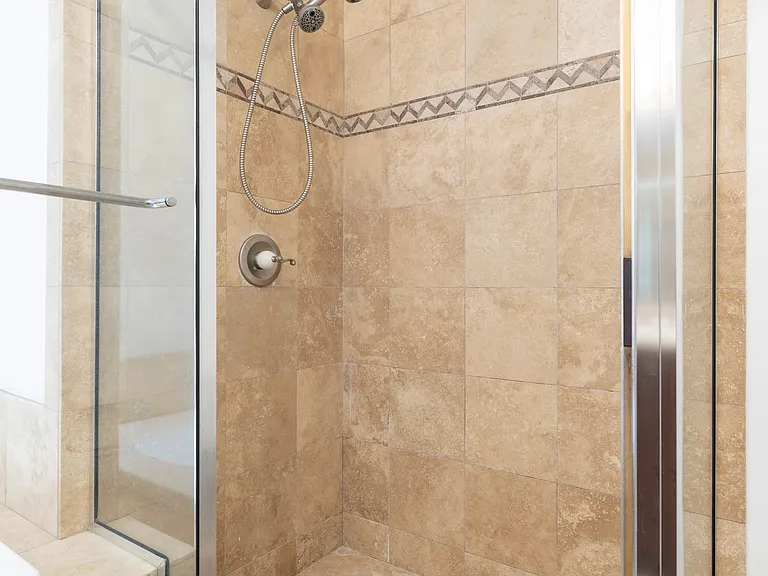 123 S Clark Dr #202 — Photo 13
