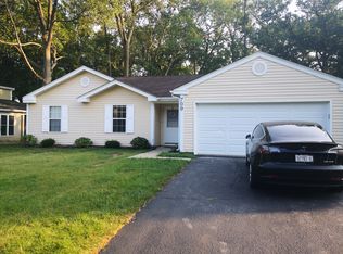 709 Dartmouth Dr, Island Lake, IL 60042