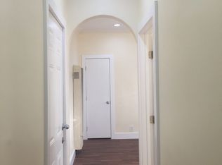 1103 W 64th St, Los Angeles, CA 90044
