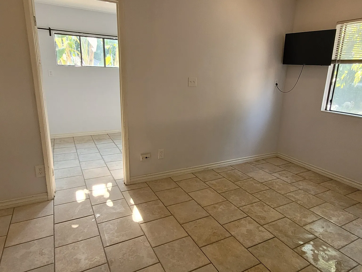E Larkwood St, West Covina — Photo 3