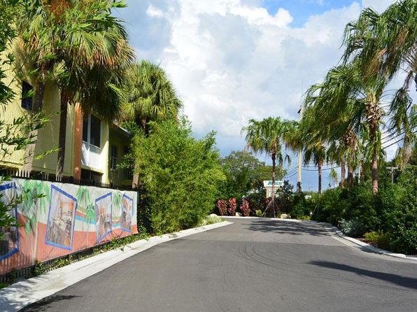 8421 Del Lago Cir #740550240