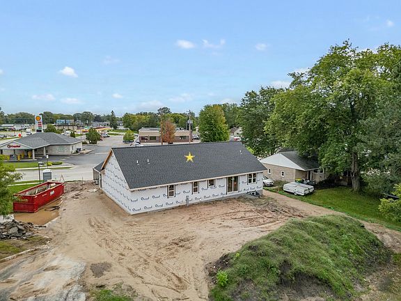 5th image of 1033 Gray St