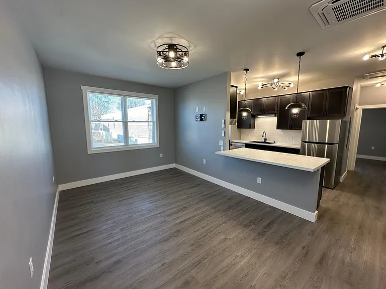 1040 S Malott St #A — Photo 11