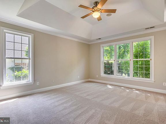 2nd image of 5474 Rodriquez Ln