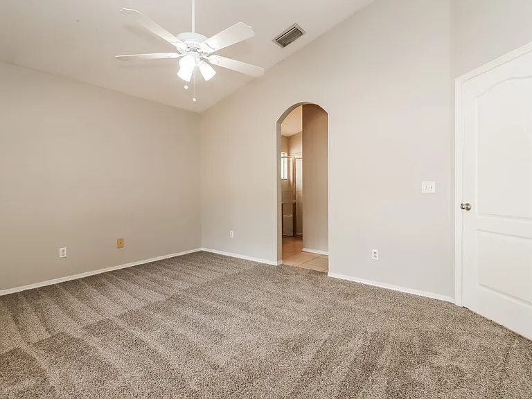 7612 Clovelly Park Pl — Photo 9