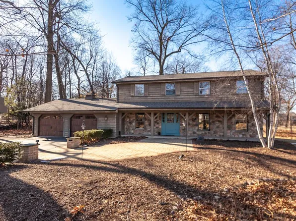 2465 Tilton LANE, Brookfield, WI 53045