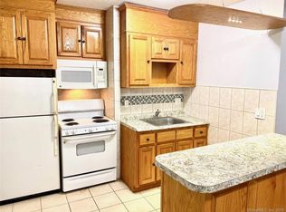 126 Hungerford St, Hartford, CT 06106
