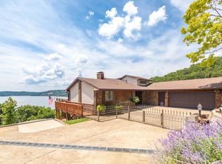 105 Rocky Rd, Ridgedale, MO 65739