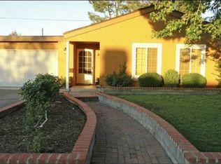 27826 Meadowcreek Rd, Santa Clarita, CA 91351