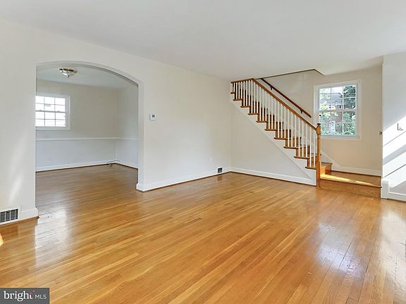 5th image of 4735 1st St N