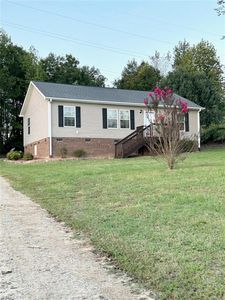 1040 Ivy Yokeley Rd, Winston Salem, NC, 27107