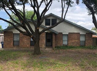 1812 Dundee Dr, Corinth, TX 76210