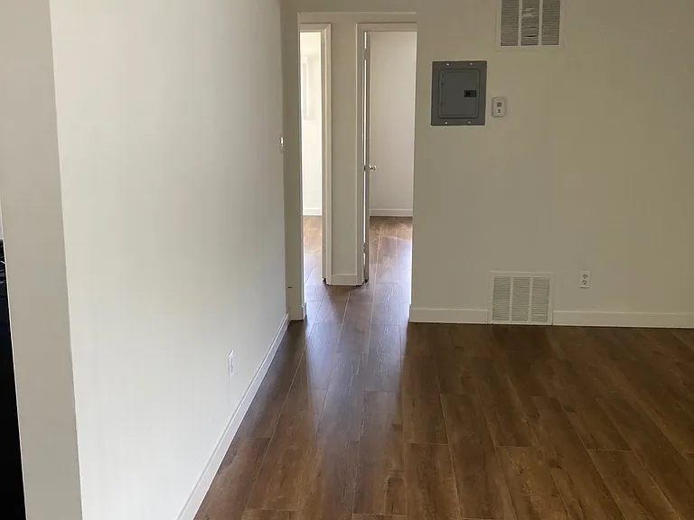 4232 Fair Ave #13 — Photo 7