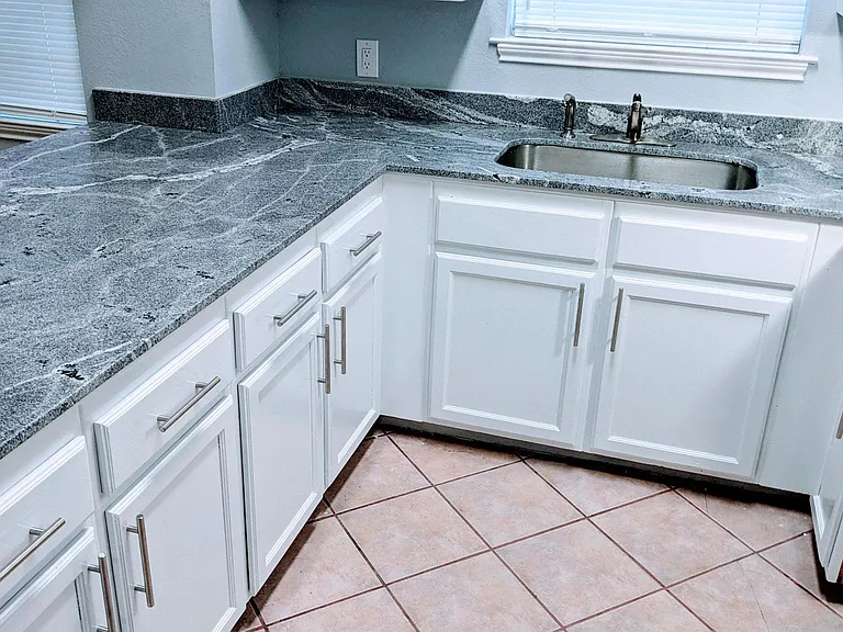 1820 Mercer St #2 — Photo 4