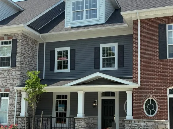 107F California Dr, Williamsville, NY 14221