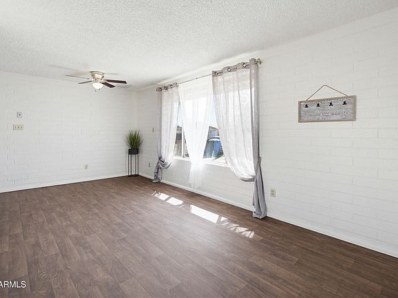 3rd image of 2621 N 47TH Drive