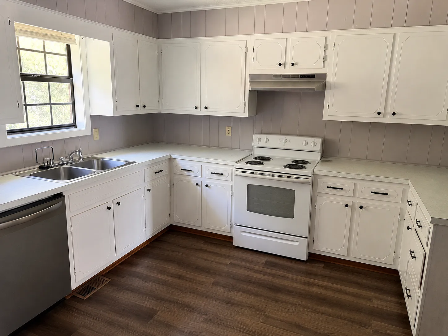 2 bed, 1160 sqft, $900 — Photo 3