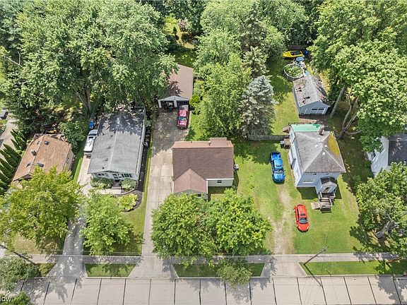 2nd image of 606 Sill Ave