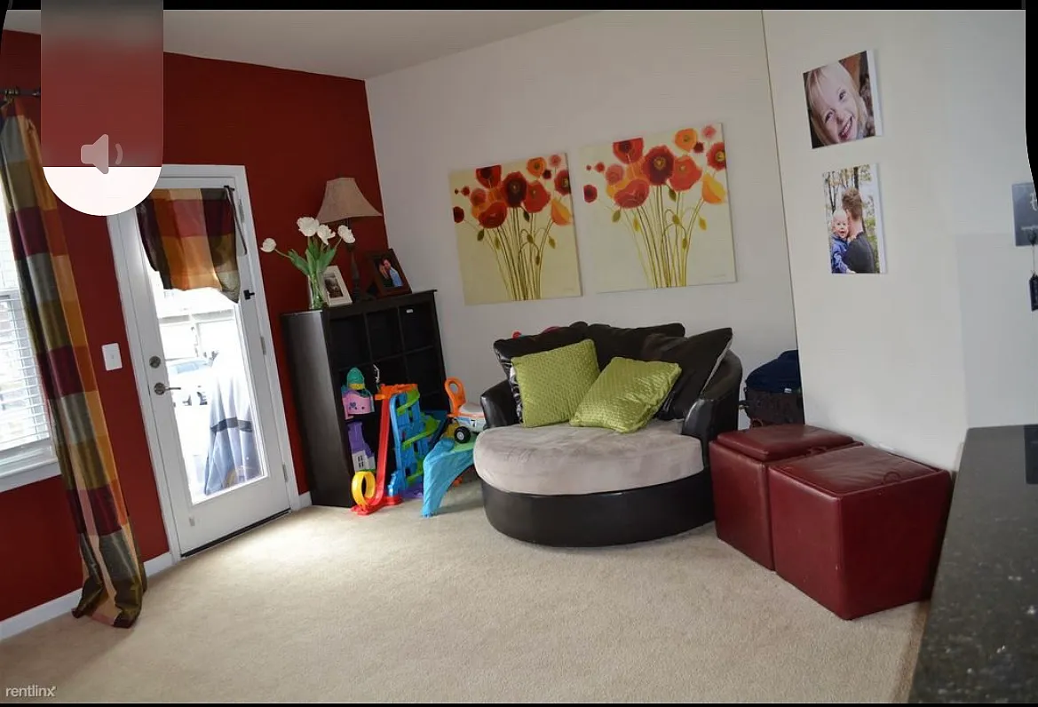 3 bed, 3.5 bath, 2000 sqft, $3,200 — Photo 4
