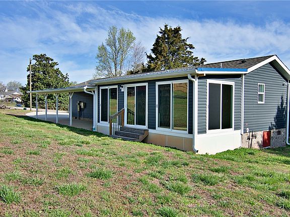 3rd image of 3408 Brown Rd