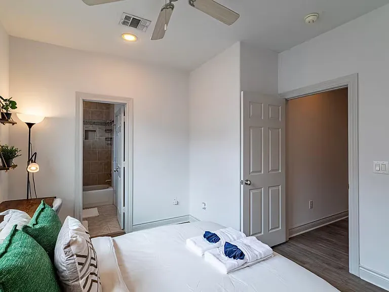 1806 Rosalie St — Photo 28