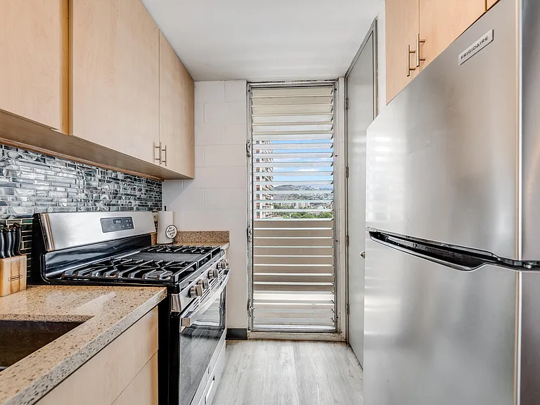 2630 Kapiolani Blvd #802 — Photo 3