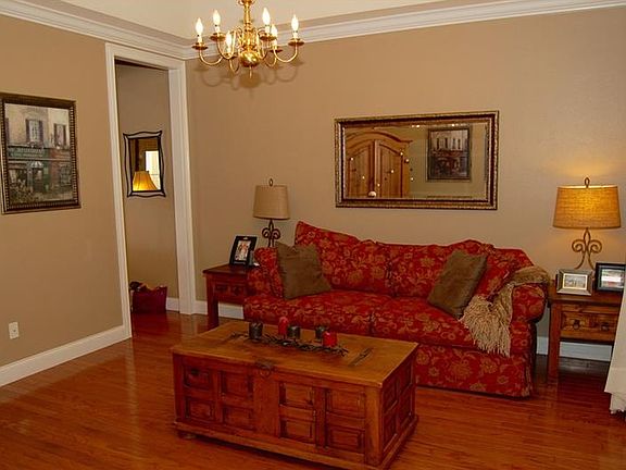 3rd image of 326 Forest Haven Dr