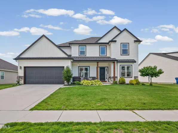 176 Avilyn Rd, Oregon, OH 43616