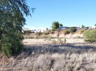 17298 E Meadow Ln, Mayer, AZ 86333