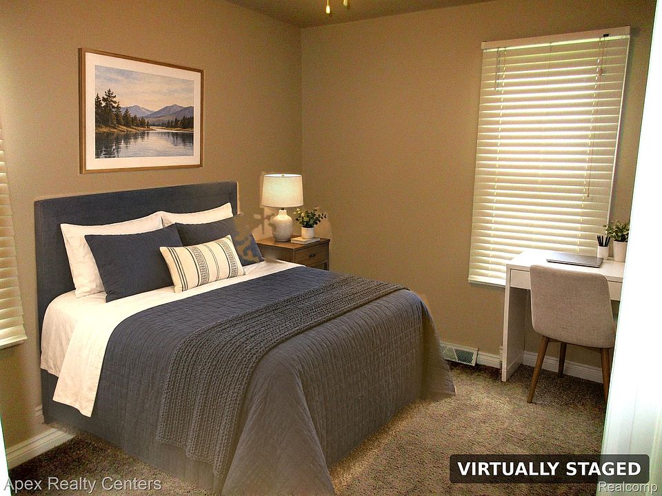 24808 Lauren Ave, photo 13