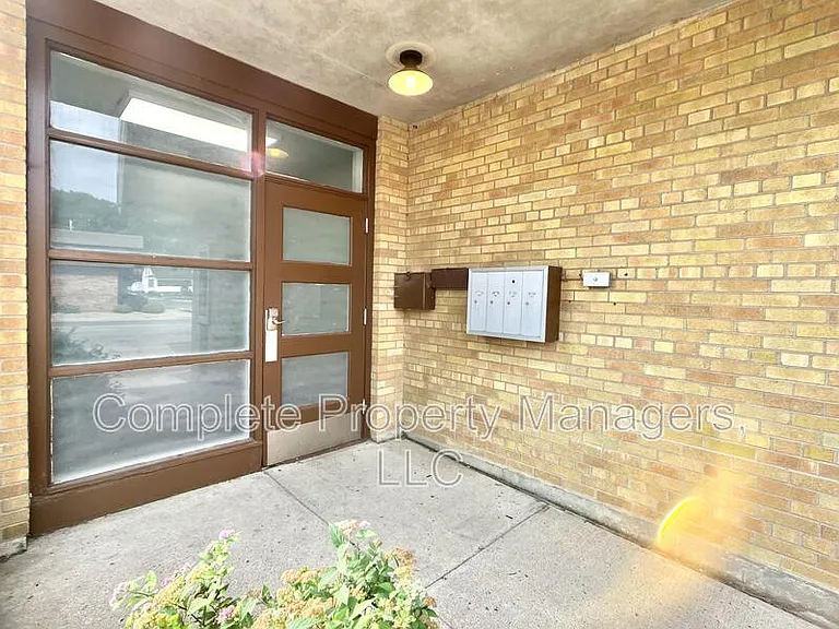 424 Bridge Ave #2 — Photo 15