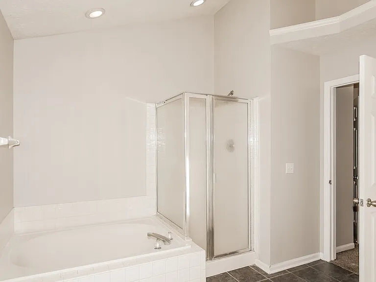 401 Creekstone Dr — Photo 15