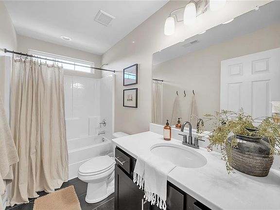 4th image of 1103 Madison Lynn Way