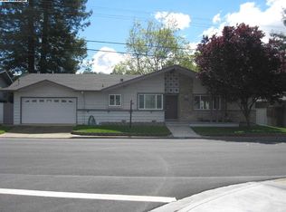 2699 Oakes Dr, Hayward, CA