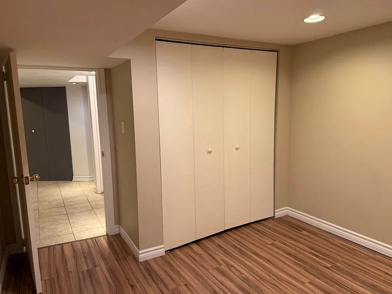 753 Elgin St #B — Photo 7