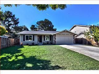 1st image of 767 Mahogany Ln