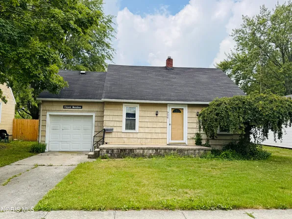 906 S Cherry St, Bryan, OH 43506
