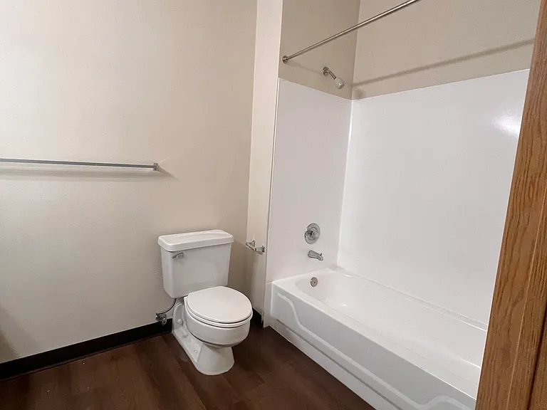 Northbrook Place Apartments — Photo 19