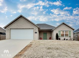 2800 Suncrest Ave, Springdale, AR 72764